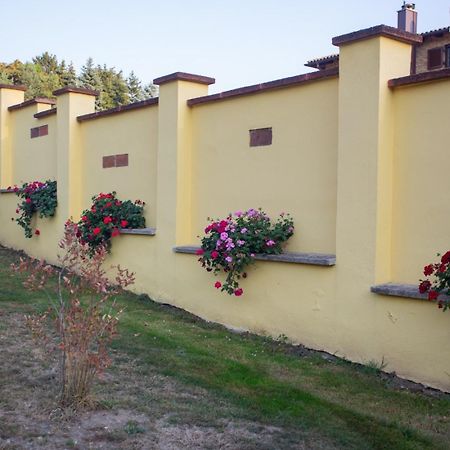 Kondics Apartmanhaz Sárvár Exterior foto