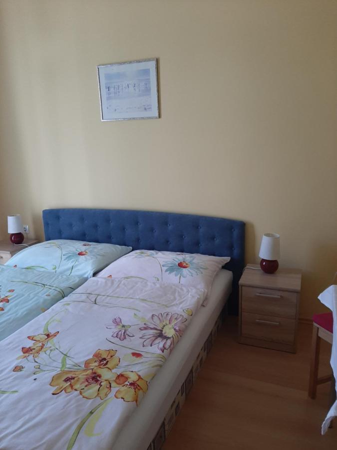Kondics Apartmanhaz Sárvár Exterior foto