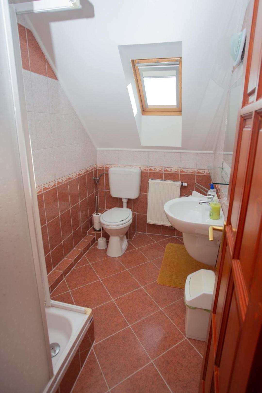 Kondics Apartmanhaz Sárvár Exterior foto