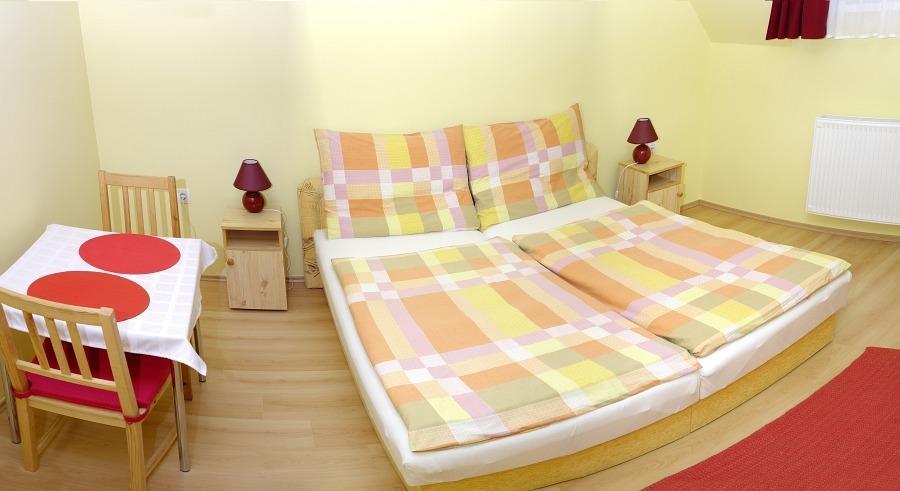 Kondics Apartmanhaz Sárvár Cameră foto