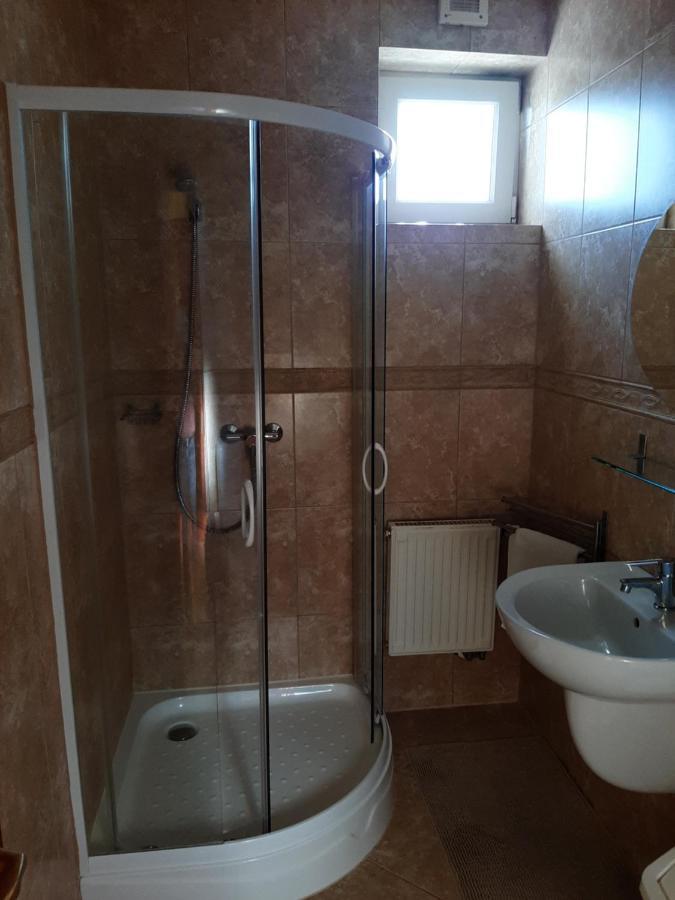 Kondics Apartmanhaz Sárvár Exterior foto